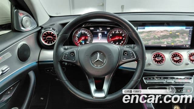 Mercedes-Benz E-Class 2018 — Şəkil 10/19