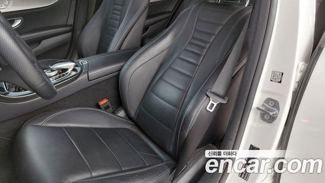 Mercedes-Benz E-Class 2018 — Şəkil 15/19