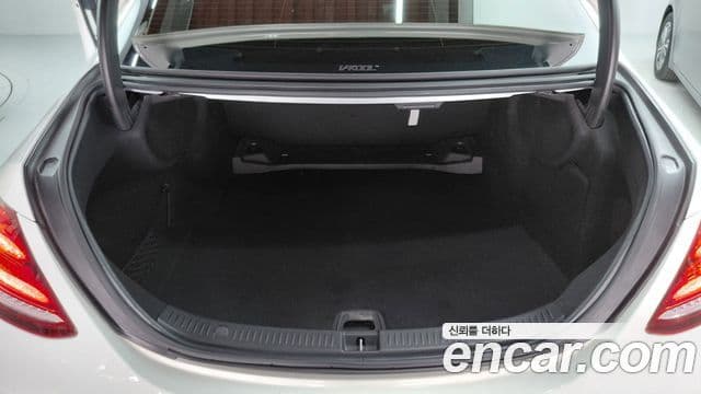 Mercedes-Benz E-Class 2018 — Şəkil 19/19