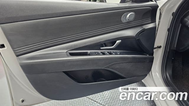 Hyundai The New Avante Hybrid 2020 — ფოტო 14/31