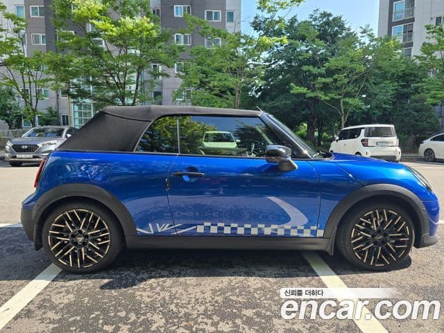 Mini Cooper S Convertible 2025 — Şəkil 17/19