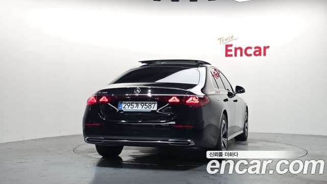 Mercedes-Benz E-Class 2025 — Şəkil 4/20