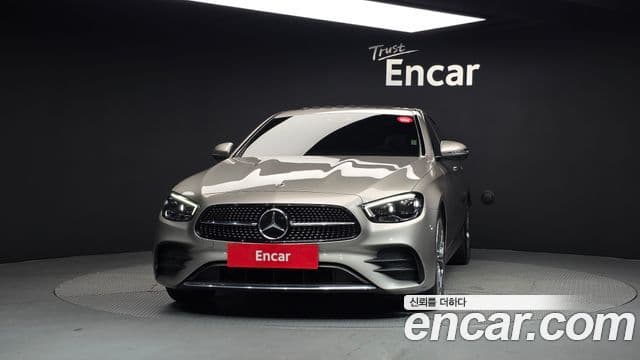 Mercedes-Benz E-Class 2022 — ფოტო 3/20
