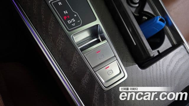 Audi A6 2023 — Фото 18/20