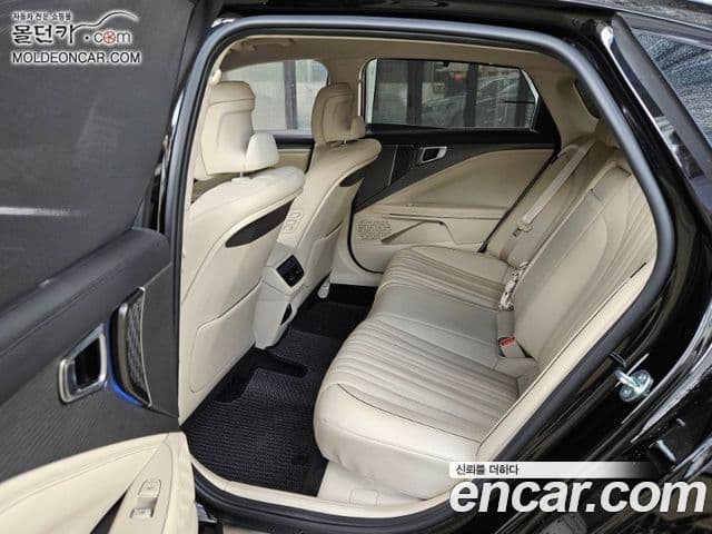 Kia K8 2024 — Şəkil 16/18