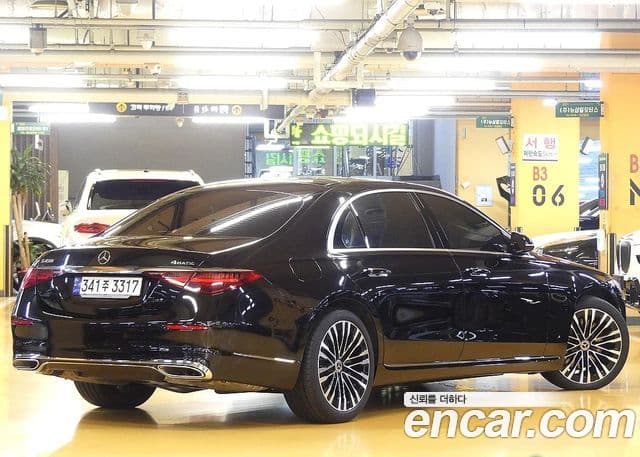 Mercedes-Benz S-Class 2023 — Фото 1/20