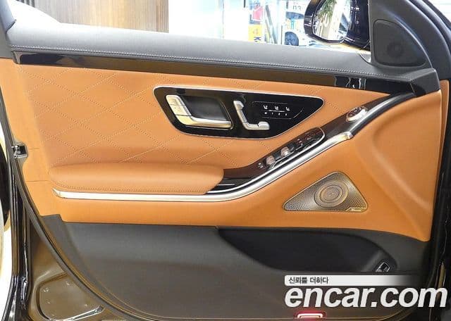 Mercedes-Benz S-Class 2023 — Фото 11/20