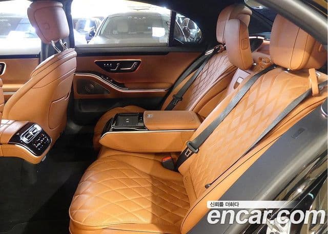 Mercedes-Benz S-Class 2023 — Фото 17/20
