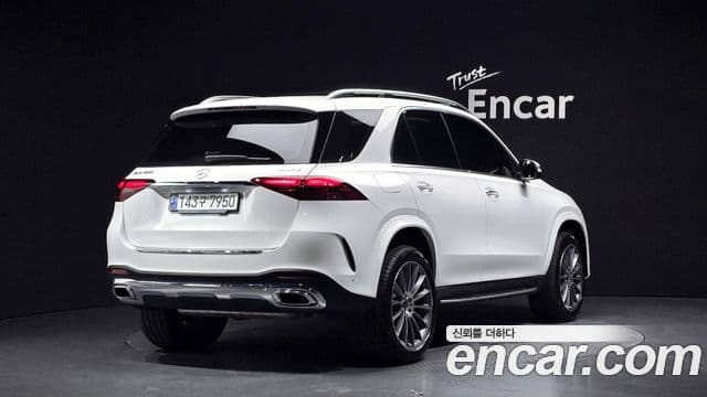 Mercedes-Benz GLE-Class 2024 — Şəkil 2/20