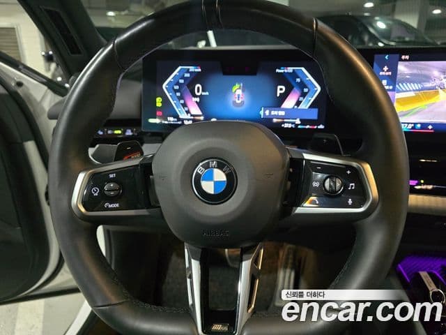 BMW 5 Series 2023 — ფოტო 16/20