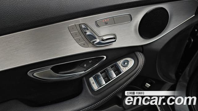 Mercedes-Benz C-Class 2018 — фото 18 из 20