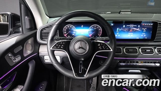 Mercedes-Benz GLE-Class 2023 — ფოტო 13/20