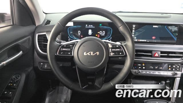 Kia Seltos 2024 — Şəkil 13/20