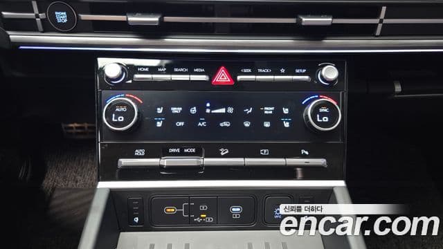 Hyundai Santa Fe 2024 — ფოტო 17/20