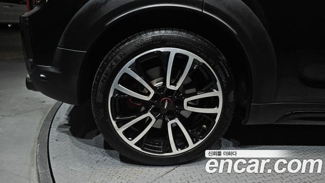 Mini Cooper S Countryman 2023 — ფოტო 5/20