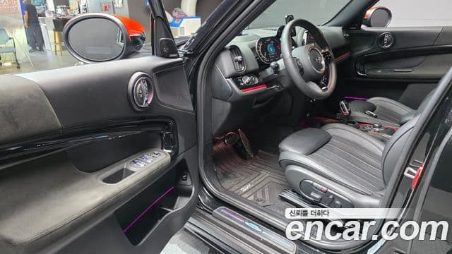 Mini Cooper S Countryman 2023 — ფოტო 10/20