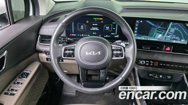 Kia Carnival 2024 — Фото 13/20