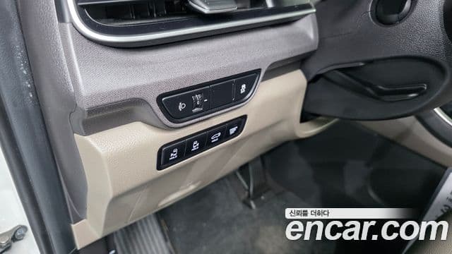 Kia Carnival 2024 — Фото 16/20