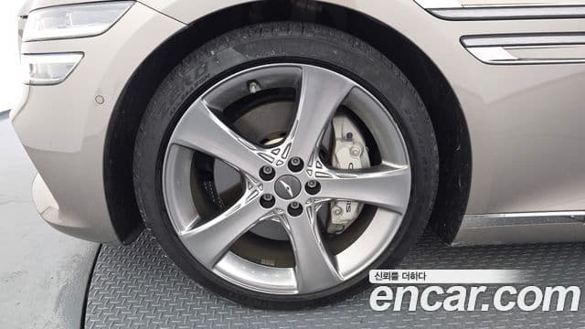 Genesis Electrified G80 2020 — ფოტო 5/20