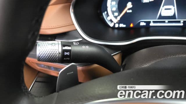 Genesis G80 2020 — Photo 17/35
