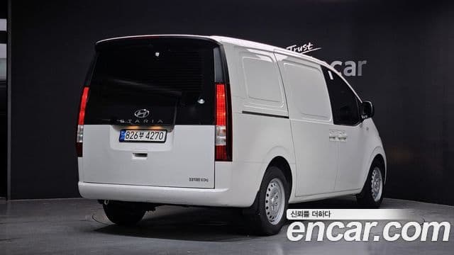 Hyundai Staria 2022 — Şəkil 2/20
