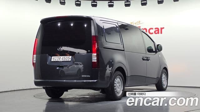 Hyundai Staria 2022 — Şəkil 2/20