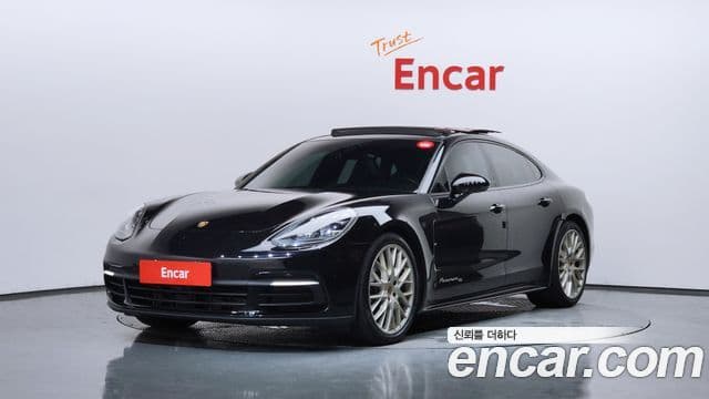 Porsche Panamera 2020 — Photo 11/39