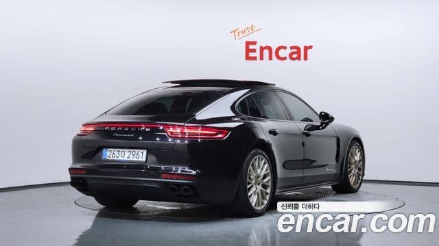 Porsche Panamera 2020 — Şəkil 2/20