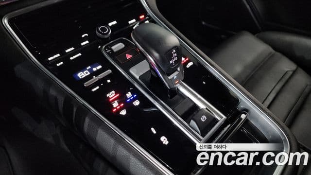Porsche Panamera 2020 — Şəkil 9/20