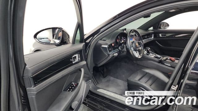 Porsche Panamera 2020 — Photo 6/39