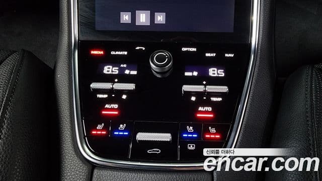 Porsche Panamera 2020 — Photo 9/39