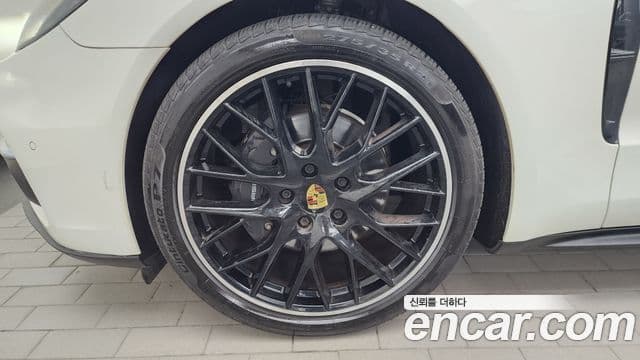 Porsche Panamera 2018 — Şəkil 5/20