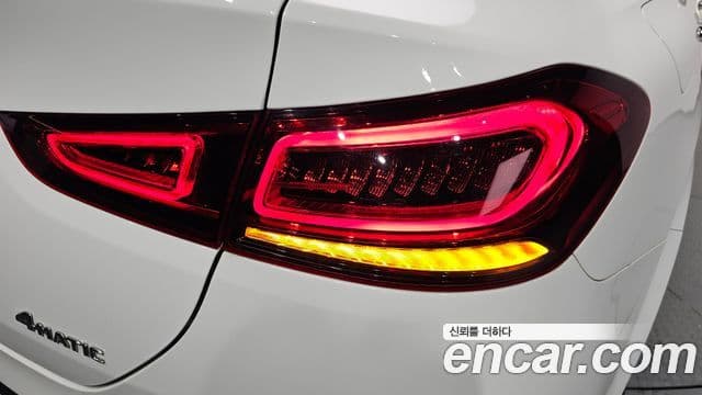 Mercedes-Benz GLE-Class 2023 — Photo 4/36