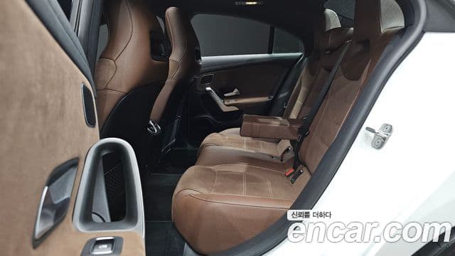 Mercedes-Benz CLA-Class 2025 — Фото 12/20