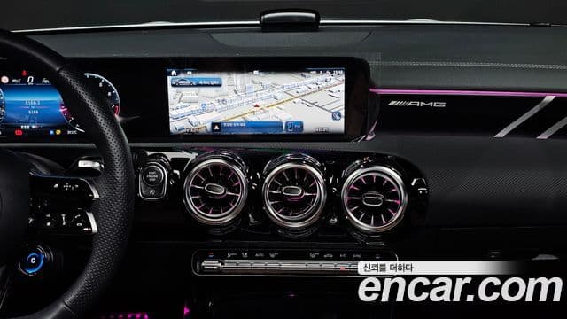Mercedes-Benz CLA-Class 2025 — Фото 15/20
