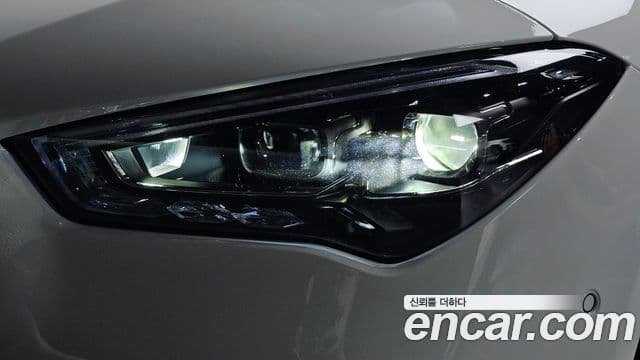 Mercedes-Benz CLA-Class 2025 — Photo 16/33