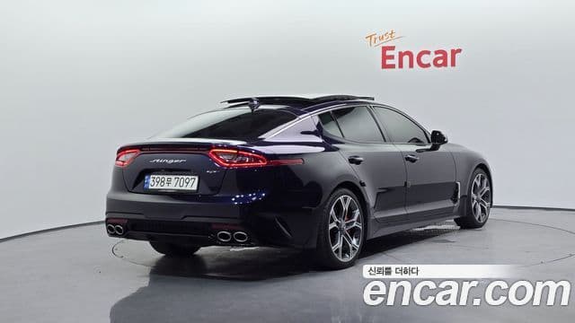 Kia Stinger 2020 — ფოტო 2/20