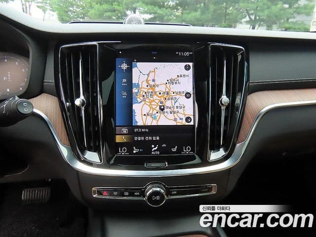 Volvo V60 Cross Country 2020 — Фото 14/20