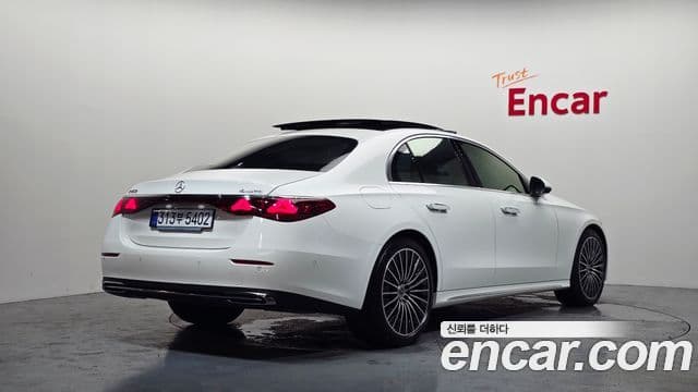 Mercedes-Benz E-Class 2025 — ფოტო 12/34