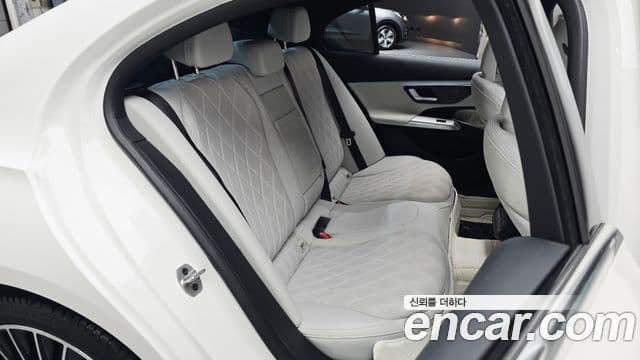 Mercedes-Benz E-Class 2025 — ფოტო 9/34