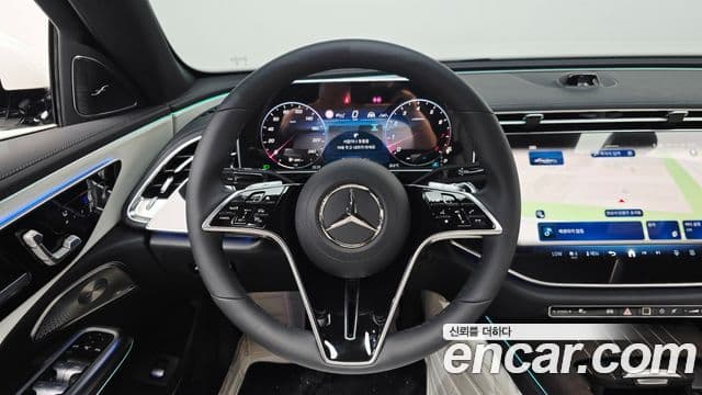 Mercedes-Benz E-Class 2025 — ფოტო 14/34