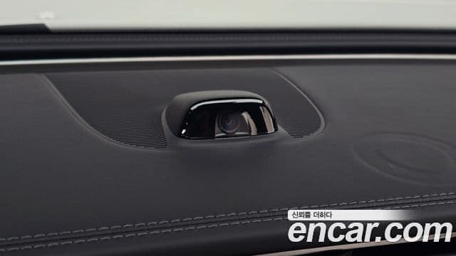 Mercedes-Benz E-Class 2025 — ფოტო 22/34