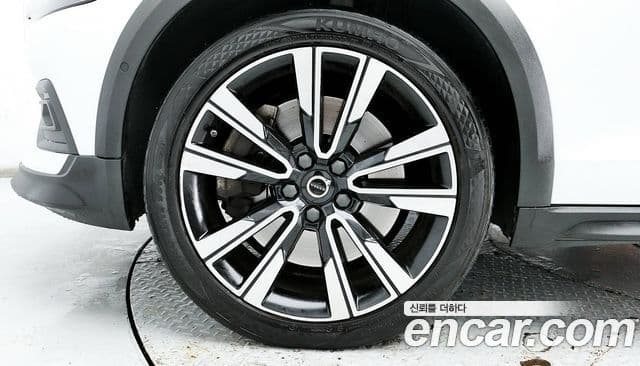 Volvo V60 Cross Country 2021 — фото 4 из 20