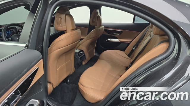 Mercedes-Benz E-Class 2024 — Şəkil 11/20