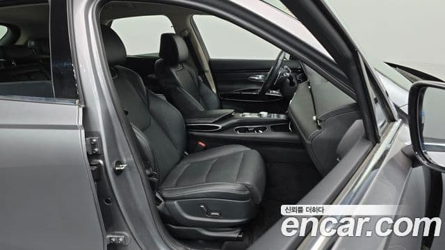 Genesis GV70 2021 — ფოტო 12/20