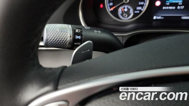 Genesis GV80 2023 — ფოტო 11/37