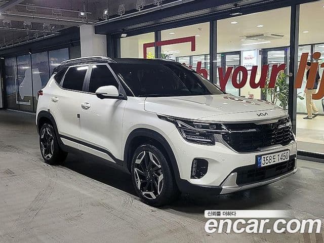 Kia Seltos 2023 — Şəkil 10/20