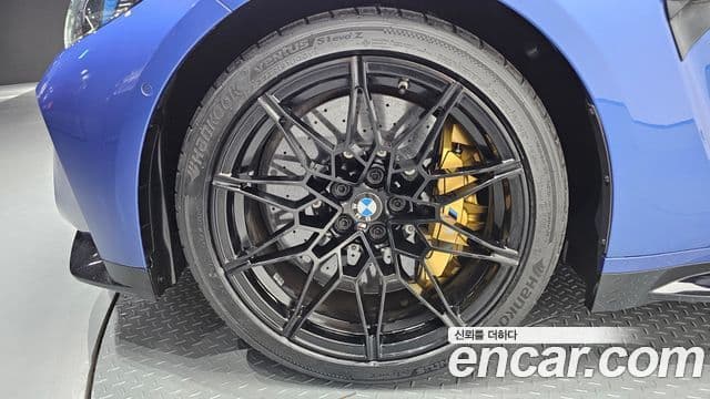 BMW M3 2025 — Photo 12/34