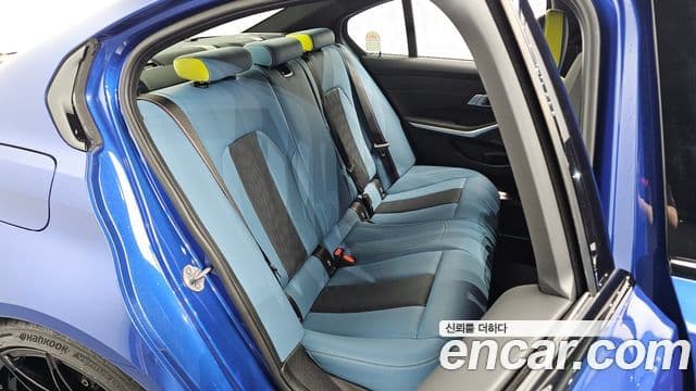 BMW M3 2025 — Photo 30/34