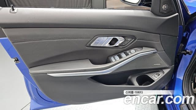 BMW M3 2025 — Photo 18/34